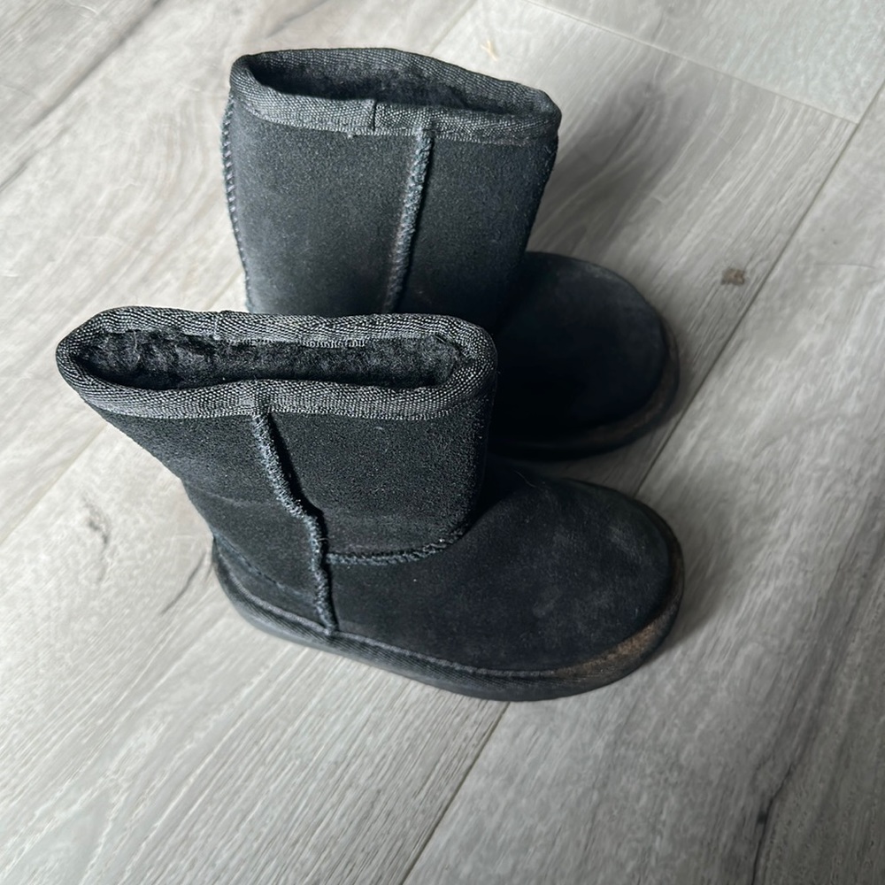 Toddler koolaburra ugg boots